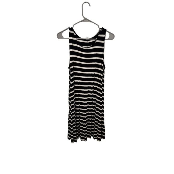Black and white stripped dress size large - Picture 1 of 3